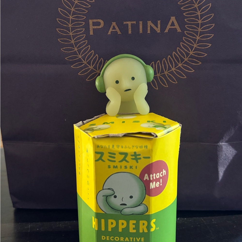 [NEW] Smiski Hippers Secret With headphones